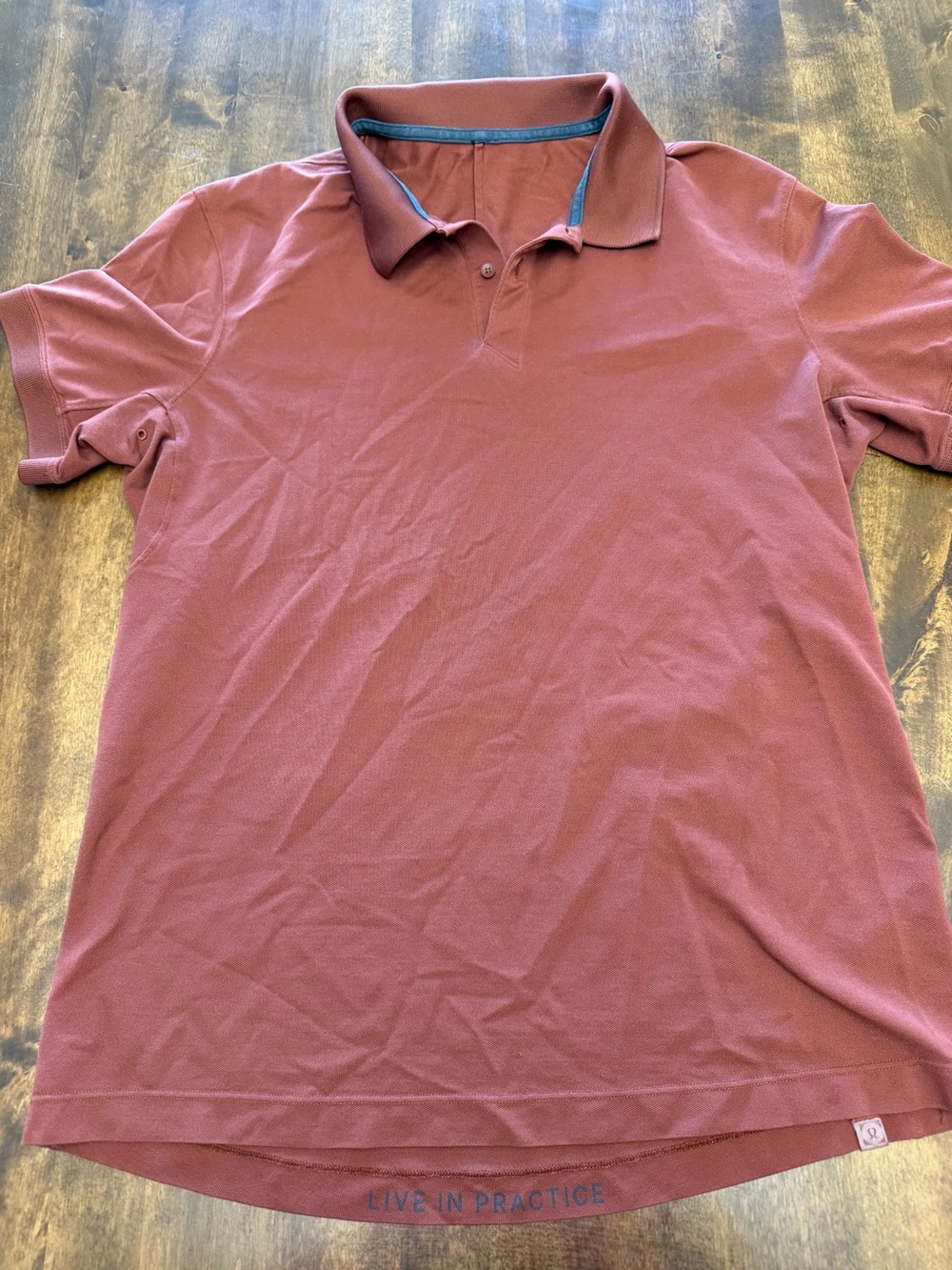 Lululemon Athletica Mens Tech Pique Polo Shirt Rust Red Slim Fit Casual M